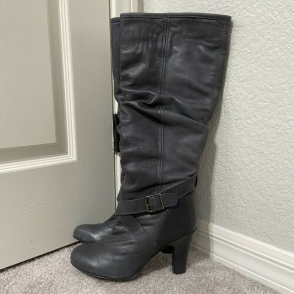 STEVE MADDEN Gray GRAINED leather Heel Boot Pull on - Picture 1 of 6